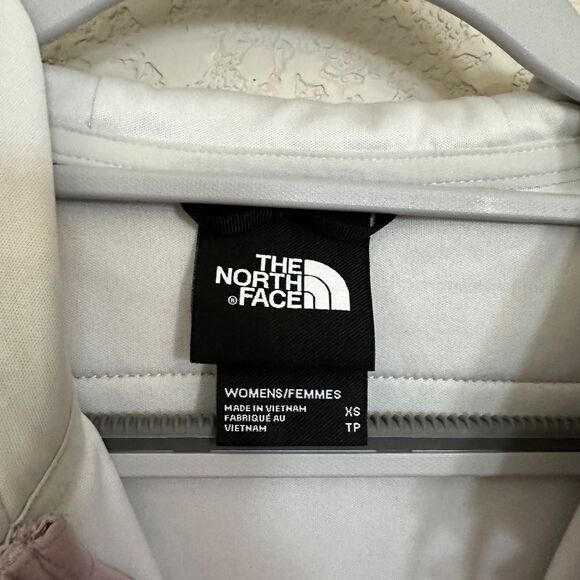 Women's North Face Zip up hooded jacket - Picture 5 of 5